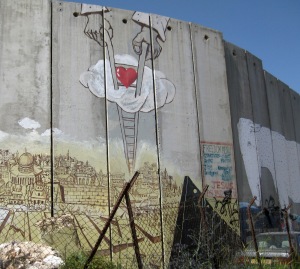 graffitti-on-security-wall-israel-bethlehem